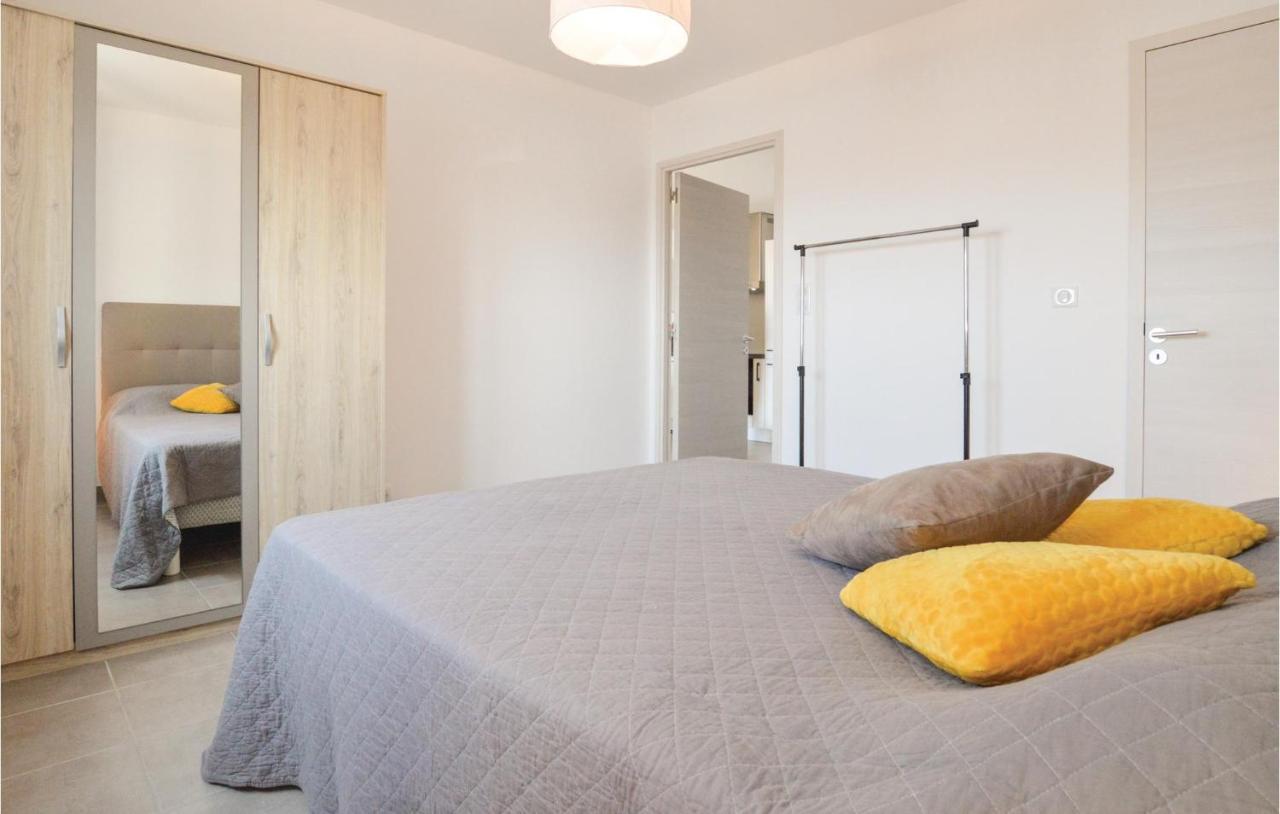 Stunning Apartment In Ajaccio With Wifi Esterno foto